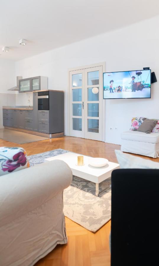 Franco’s spacious residence - great location Split Exterior foto